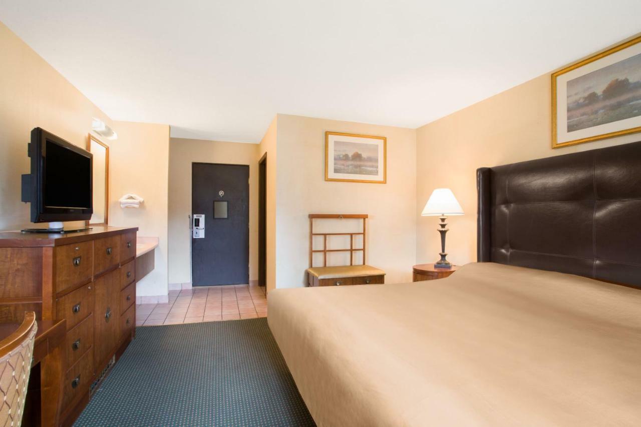 Knights Inn Endwell Εξωτερικό φωτογραφία